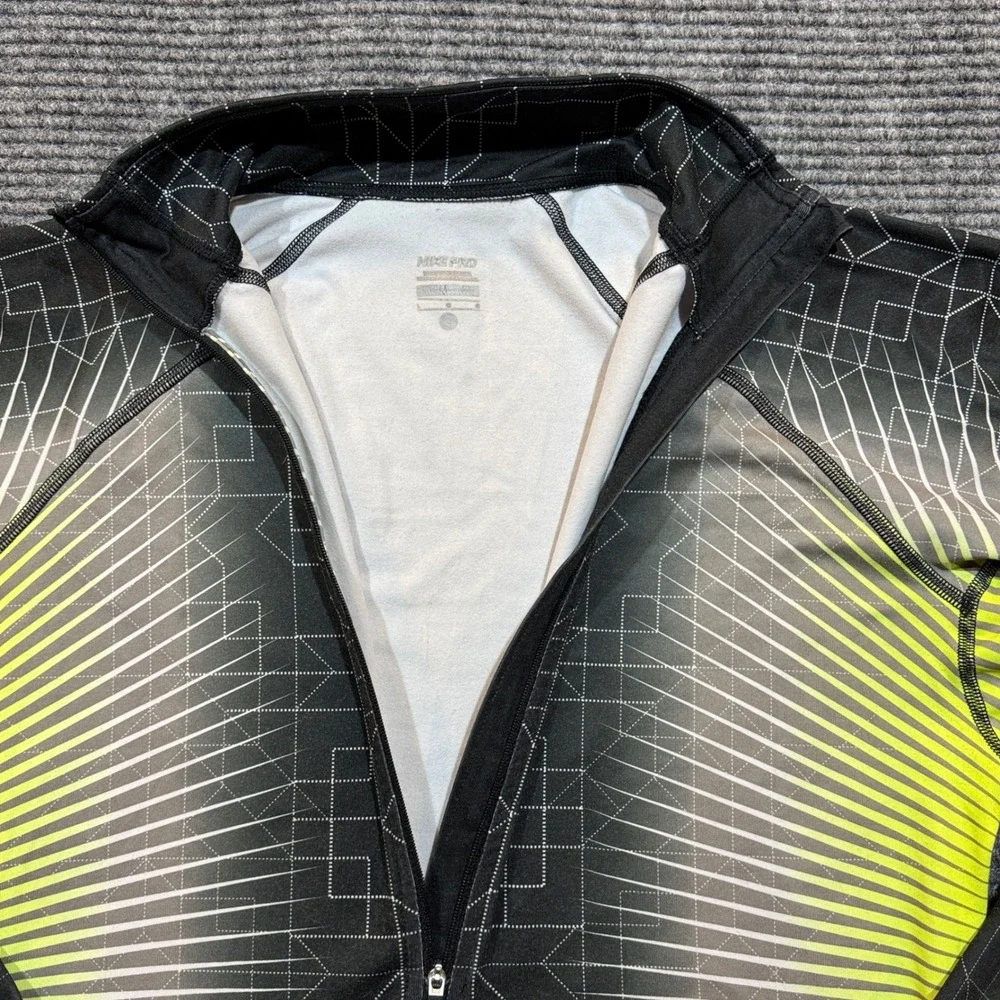 Nike Pro Hyperwarm Half Zip Women's‎ L Black Yellow Geometric Pullover
